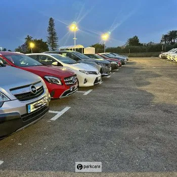 Khan Parking M&aacute;laga imagen 1