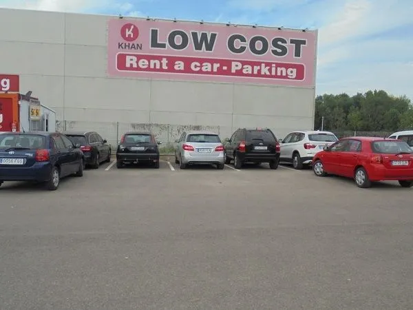 Khan Low Cost Parking